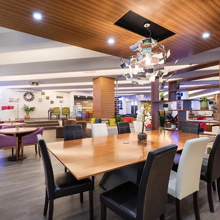 Hotel Exe Coruna 4*