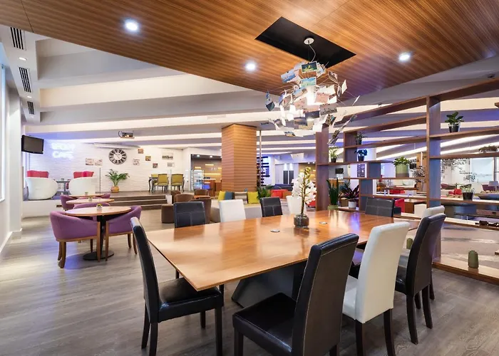 호텔 Exe Coruna 4*